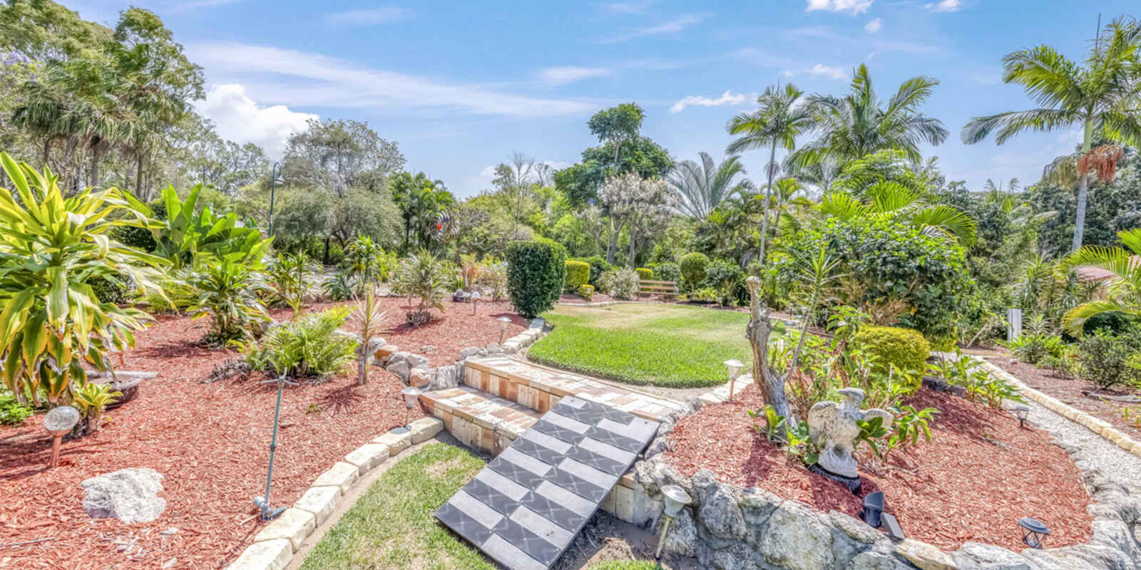 5 Woodlands Lane Moore Park Beach