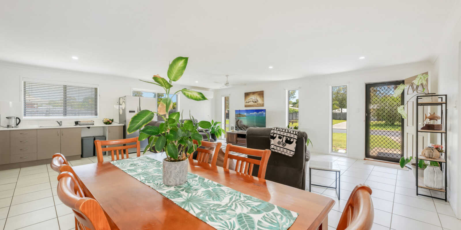 25 Regency Road Moore Park Beach 25 Regency Road Moore Park Beach