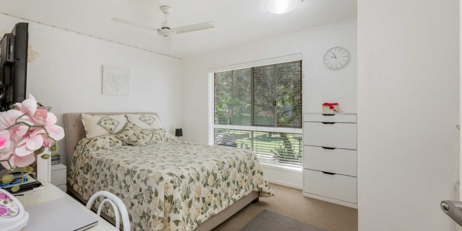 24 Malvern Drive Moore Park Beach 24 Malvern Drive Moore Park Beach