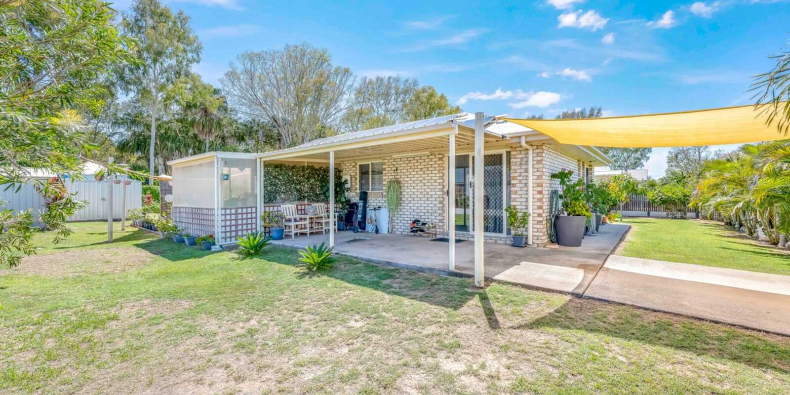 24 Malvern Drive Moore Park Beach 24 Malvern Drive Moore Park Beach