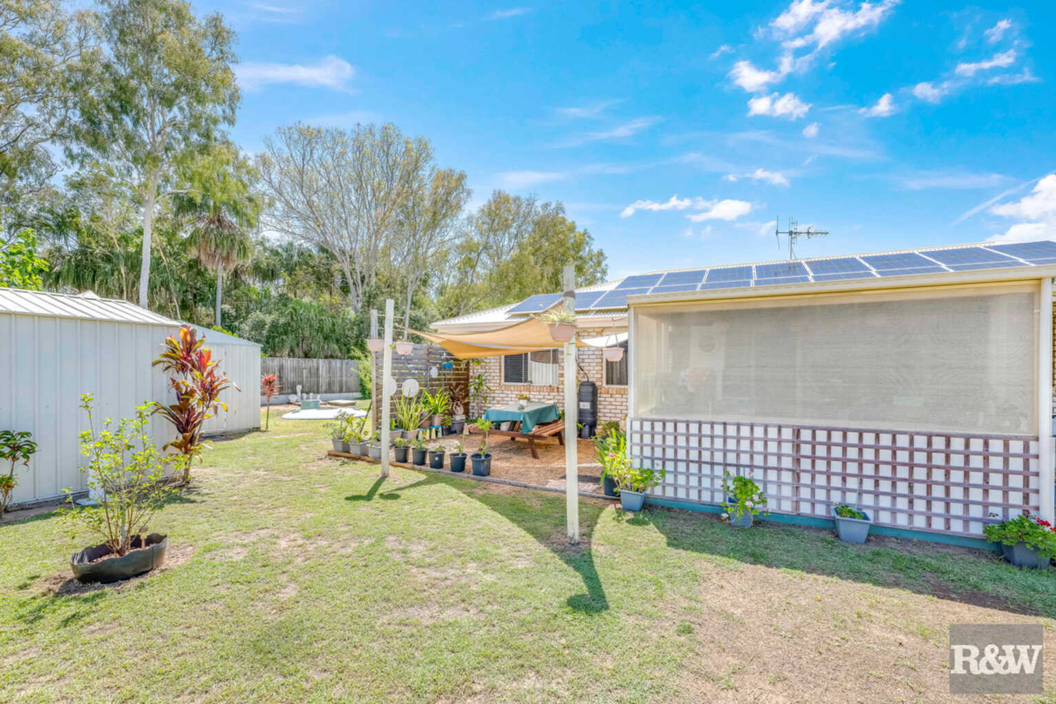 24 Malvern Drive Moore Park Beach 24 Malvern Drive Moore Park Beach