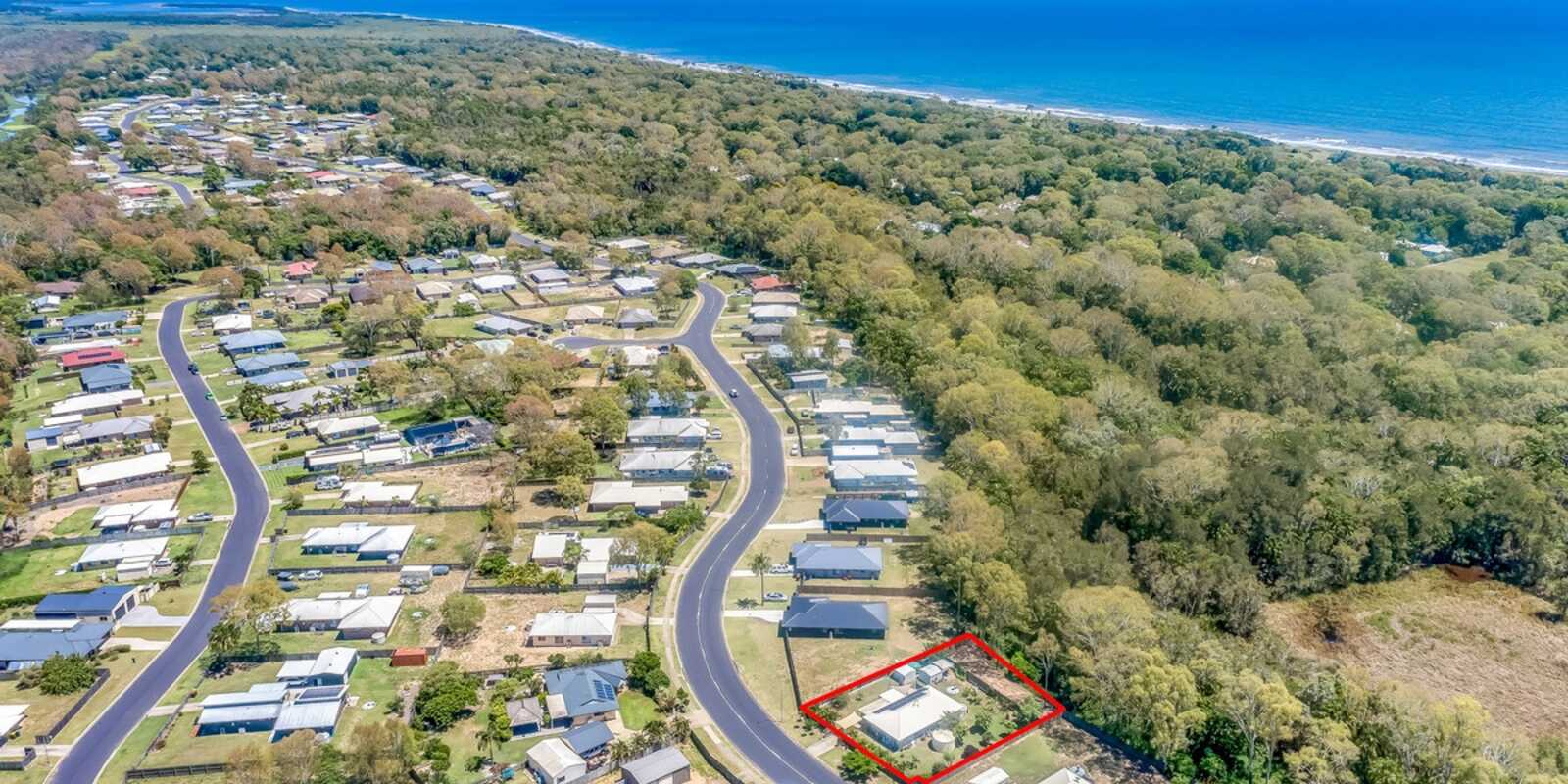 24 Malvern Drive Moore Park Beach 24 Malvern Drive Moore Park Beach