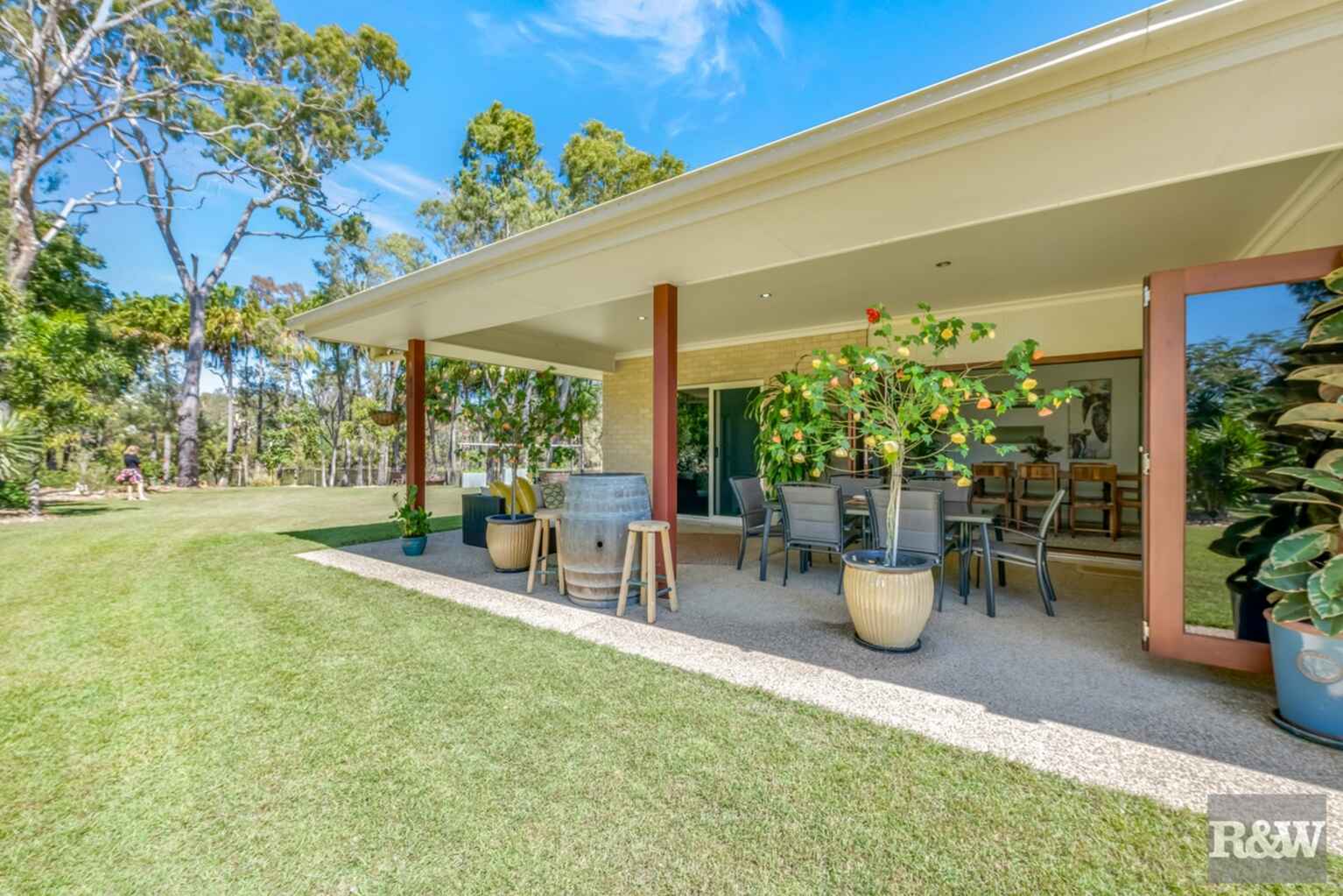 42 Kingfisher Crescent Moore Park Beach