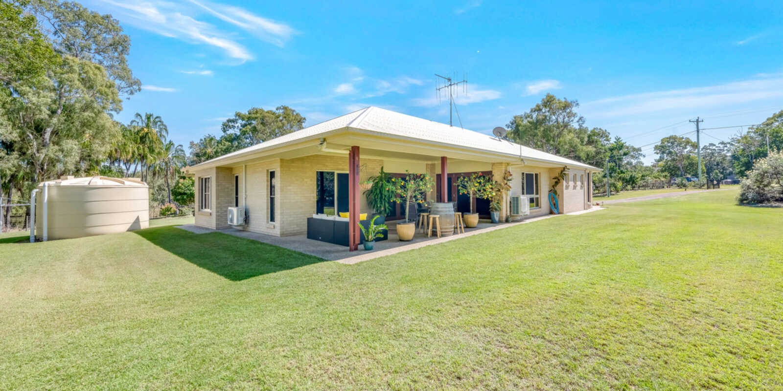 42 Kingfisher Crescent Moore Park Beach
