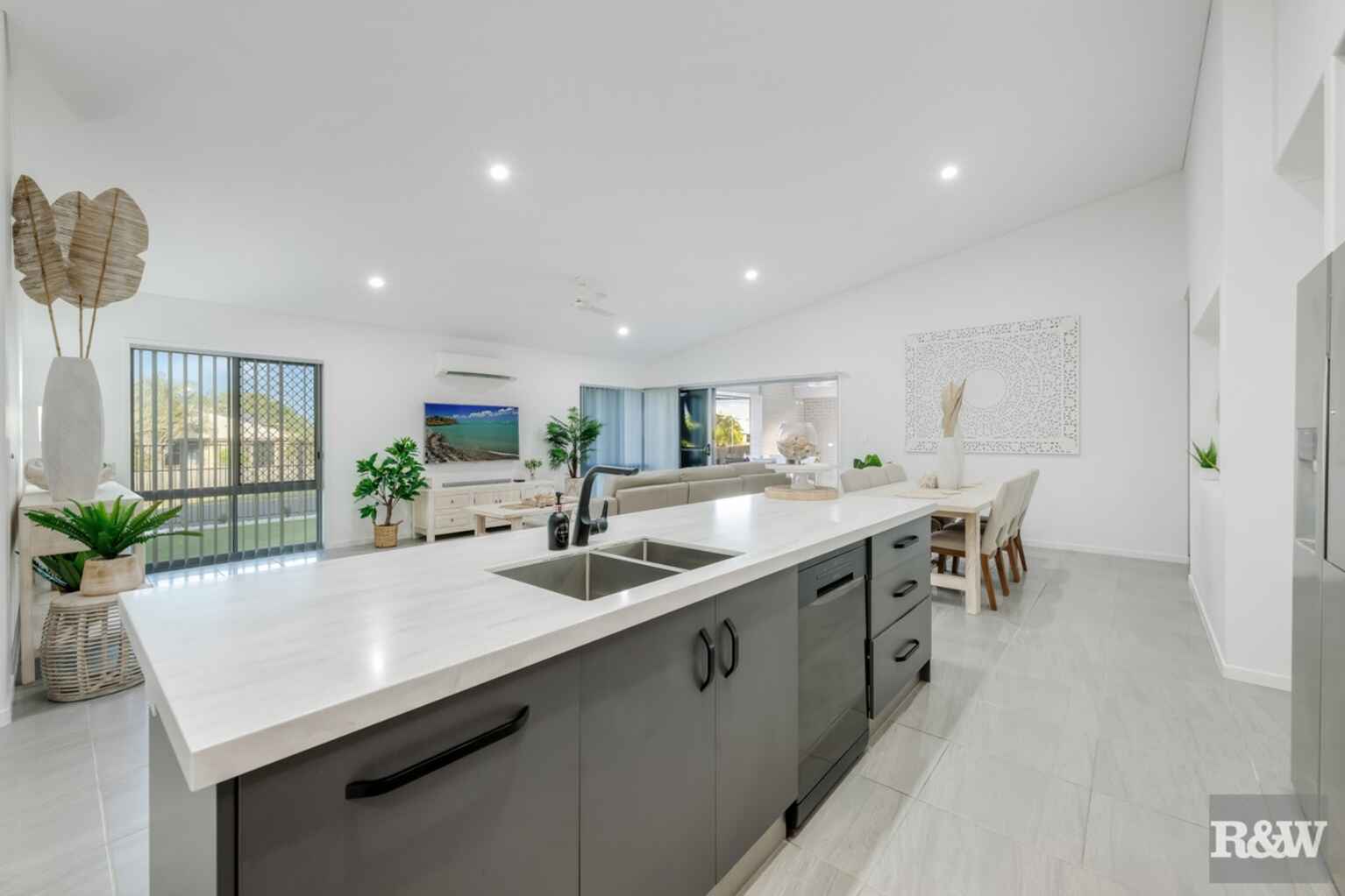 2 Wade Court Innes Park