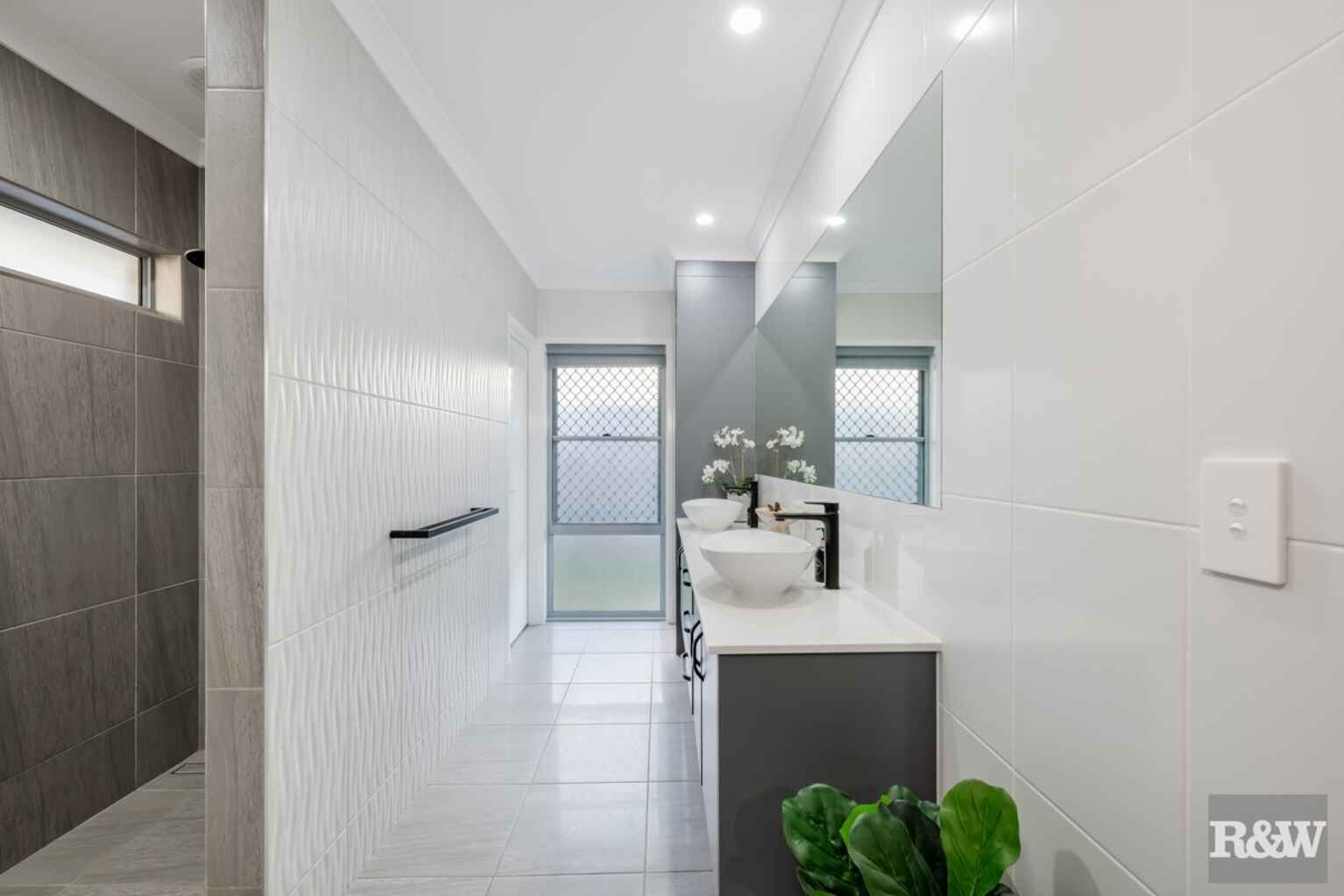 2 Wade Court Innes Park