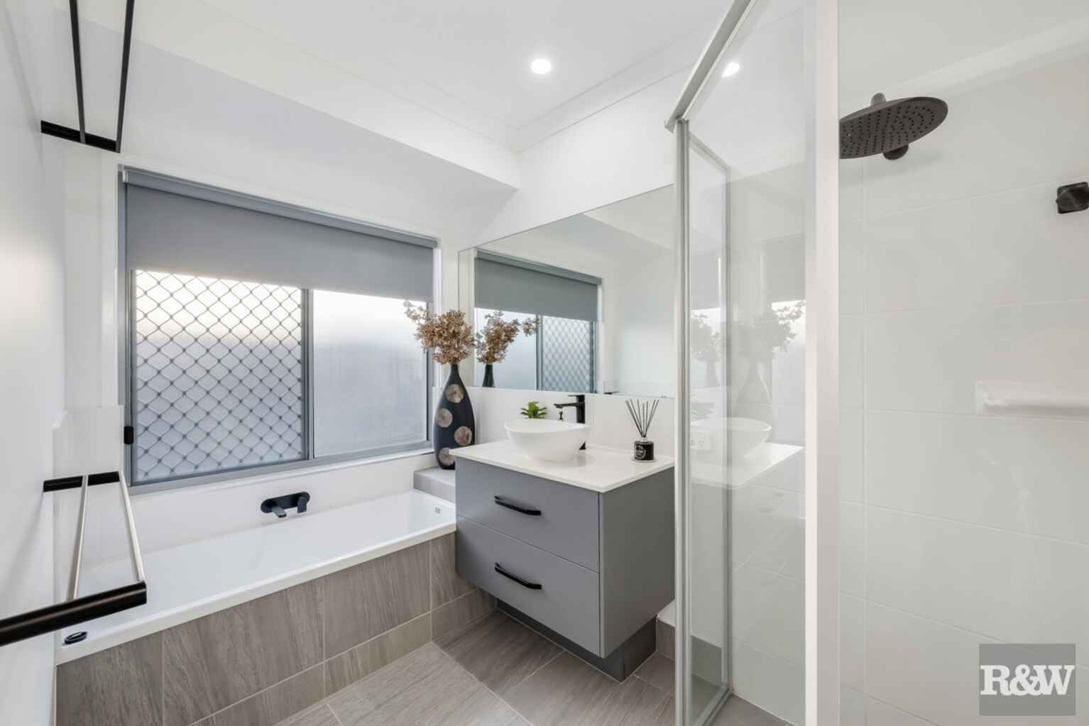 2 Wade Court Innes Park