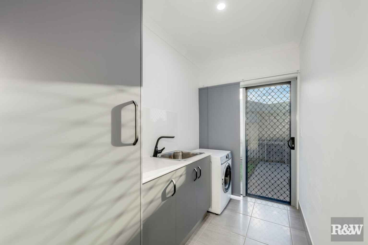 2 Wade Court Innes Park