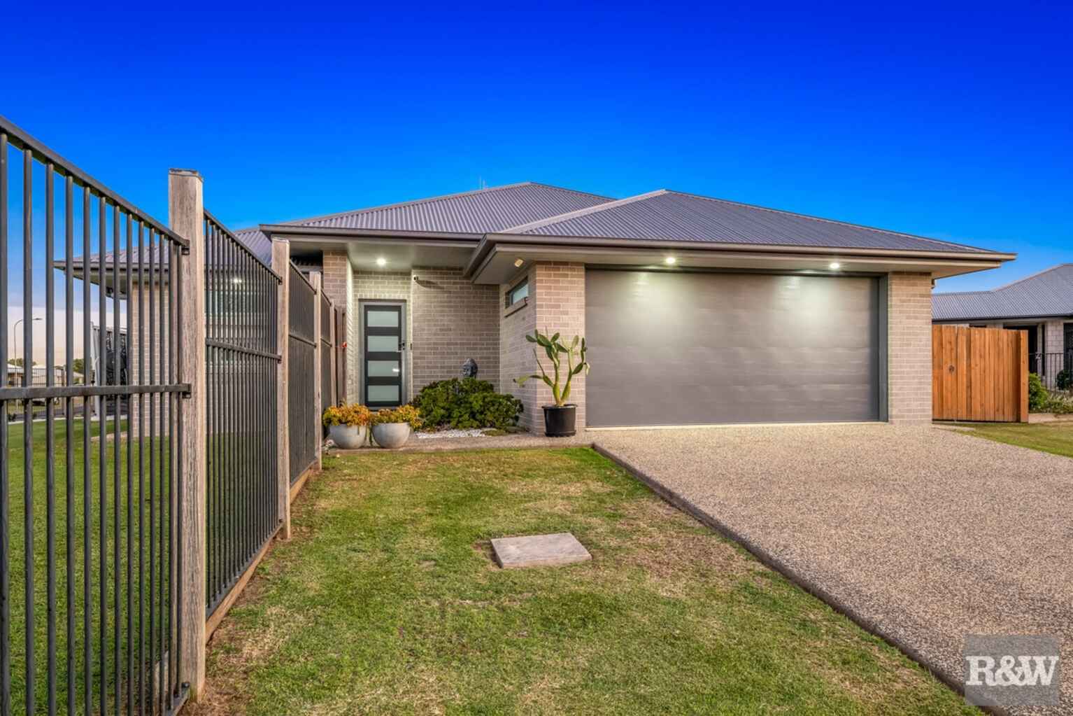 2 Wade Court Innes Park