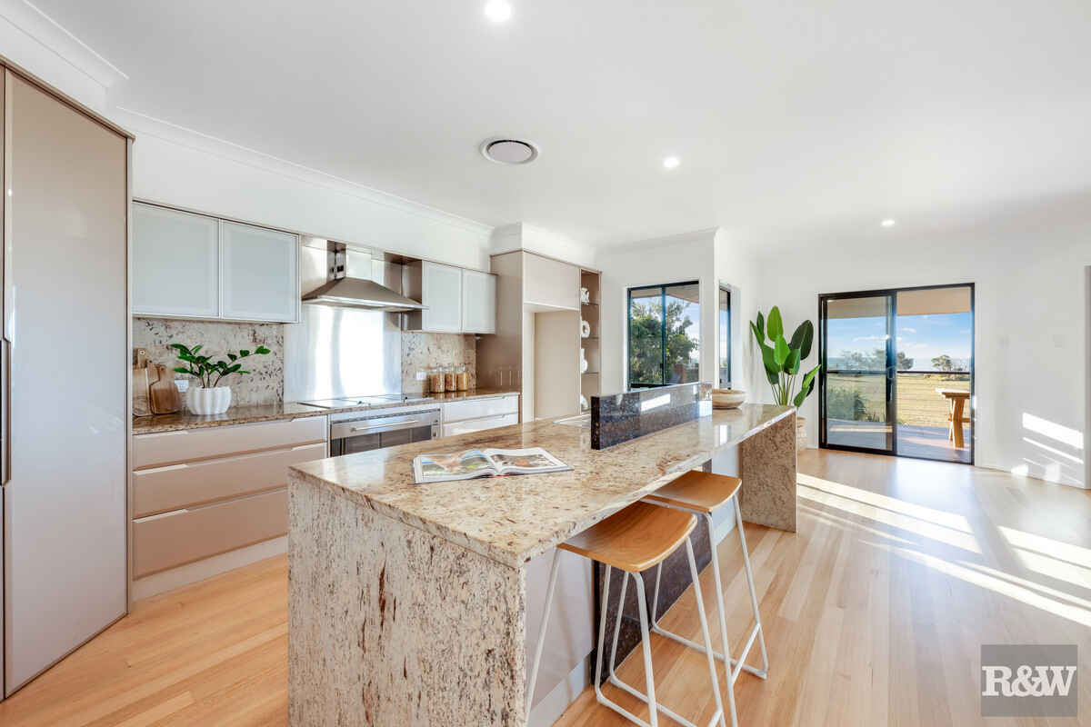 126 Sylvan Drive Moore Park Beach