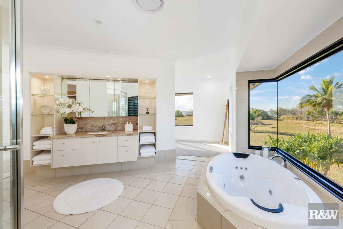 126 Sylvan Drive Moore Park Beach