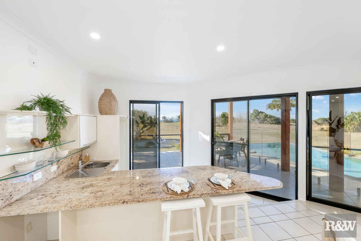 126 Sylvan Drive Moore Park Beach