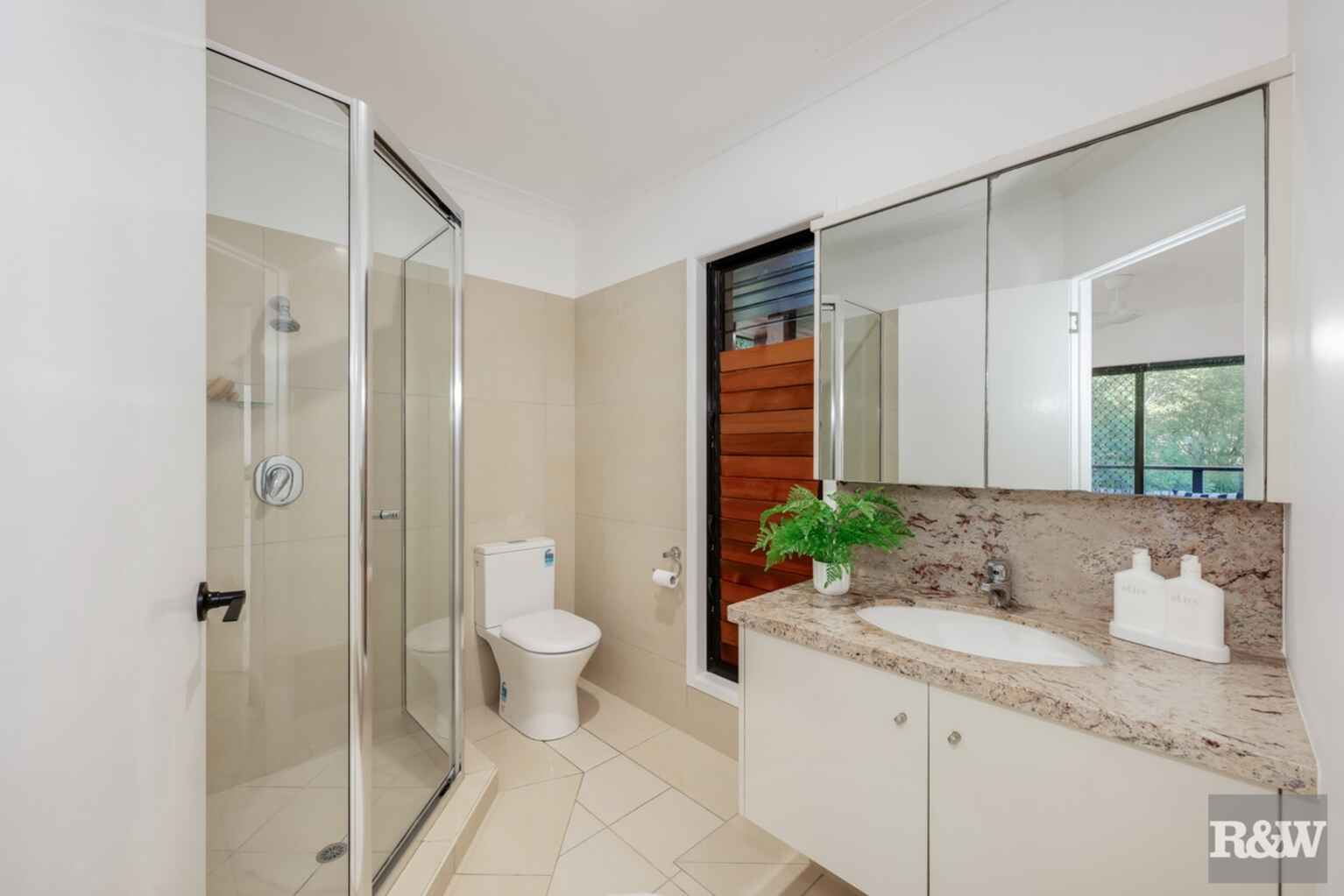 126 Sylvan Drive Moore Park Beach 126 Sylvan Drive Moore Park Beach