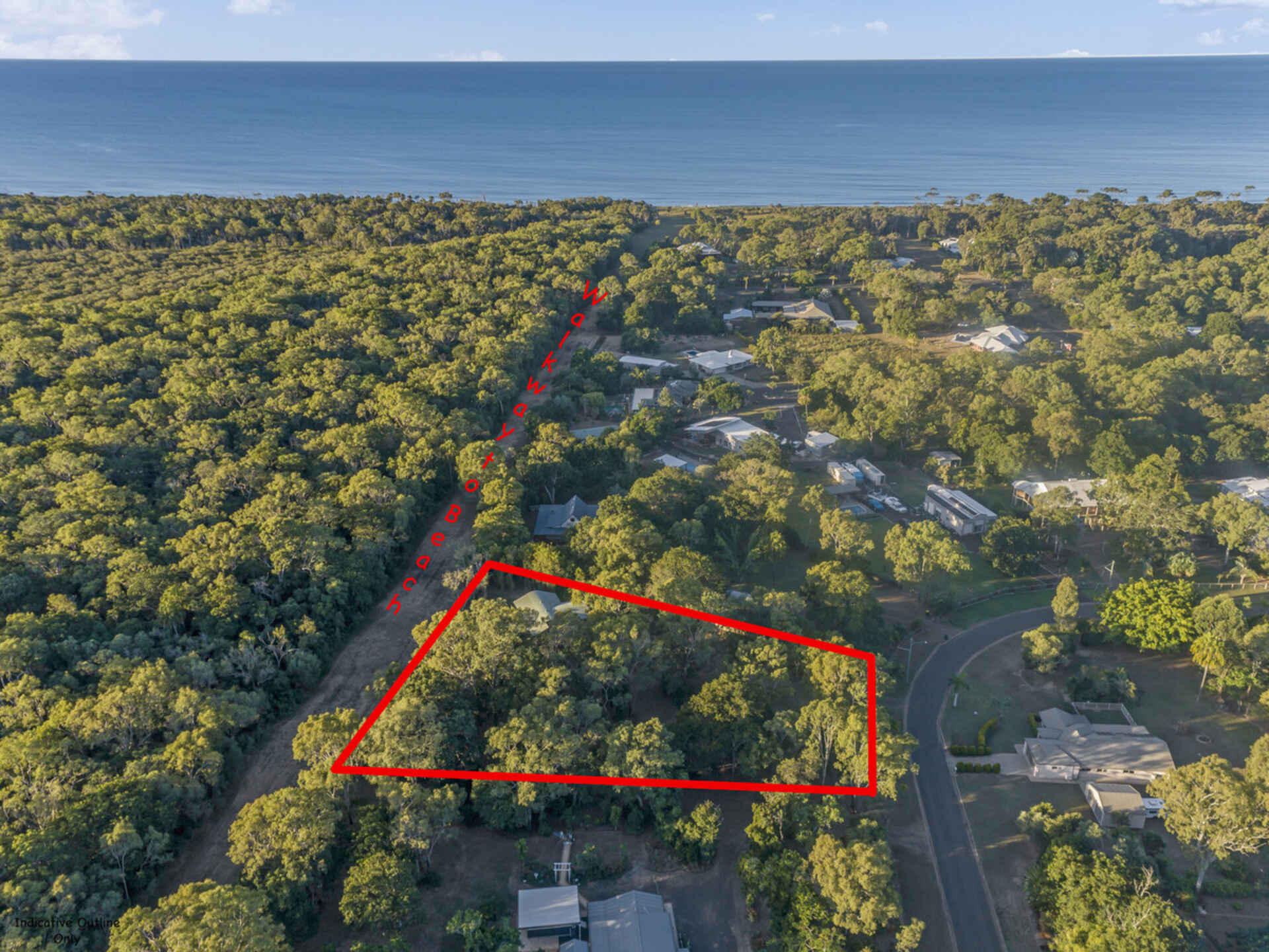 24 Kingfisher Crescent Moore Park Beach
