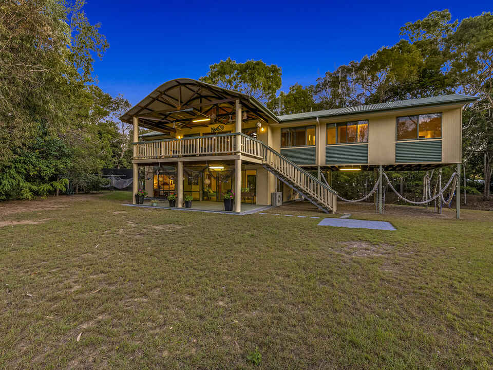 24 Kingfisher Crescent Moore Park Beach