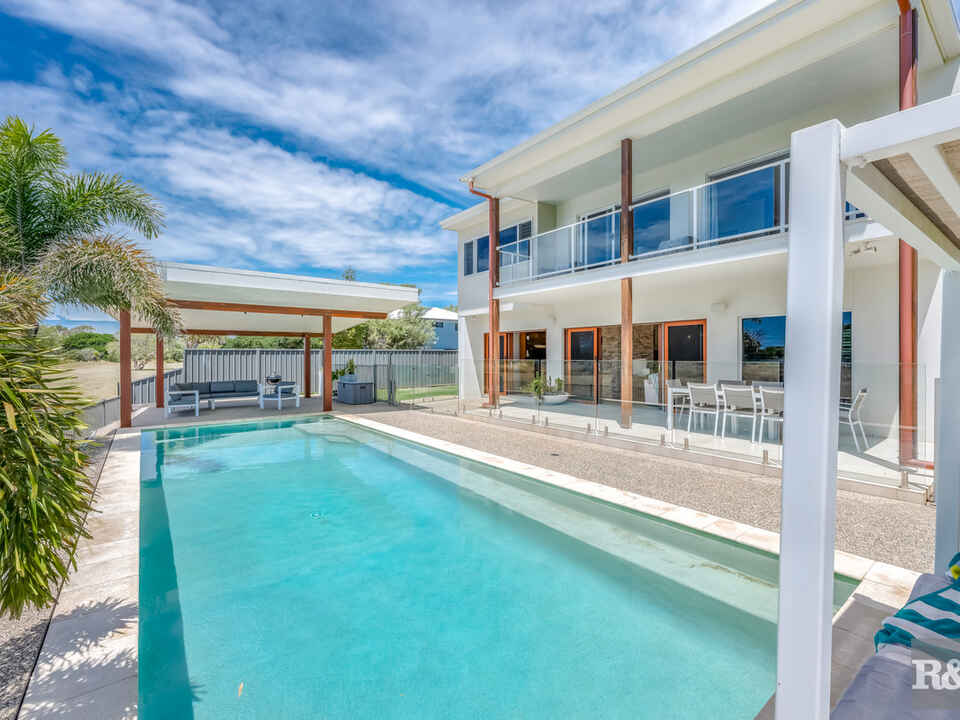 118 Sylvan Drive Moore Park Beach