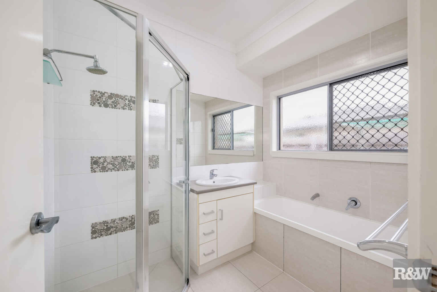 10 Belle Eden Drive Ashfield 10 Belle Eden Drive Ashfield