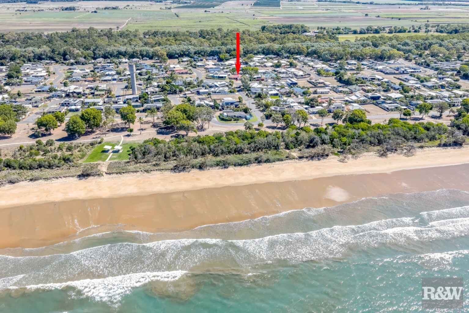 33 Acacia Street Moore Park Beach 33 Acacia Street Moore Park Beach