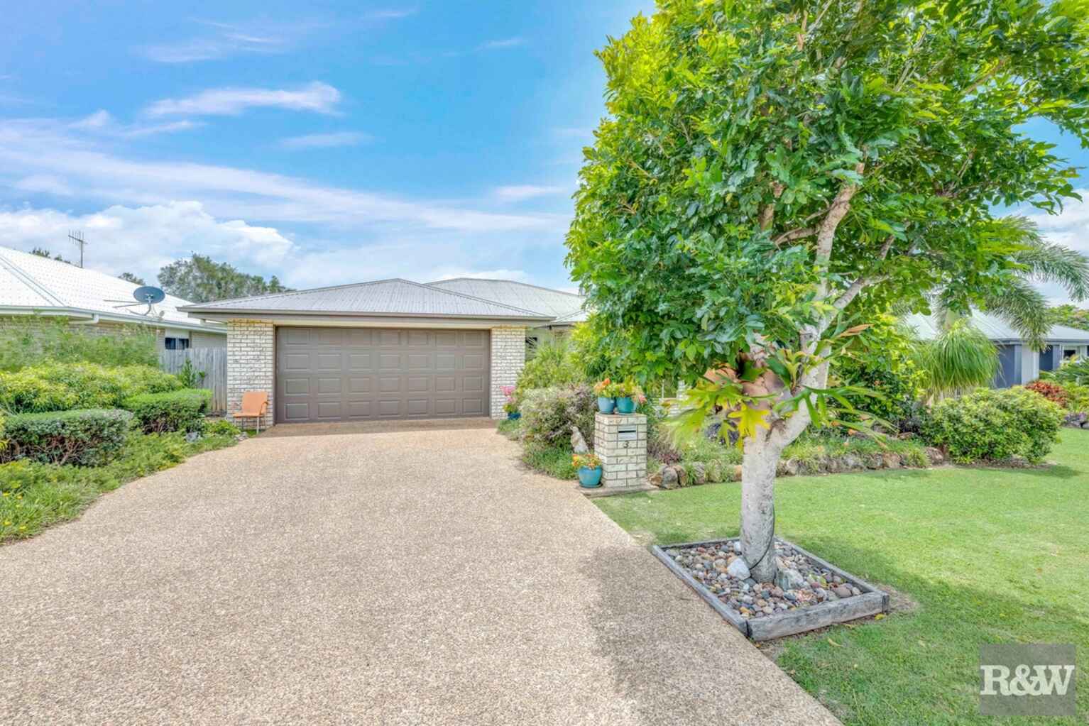 3 McCallum Close Coral Cove