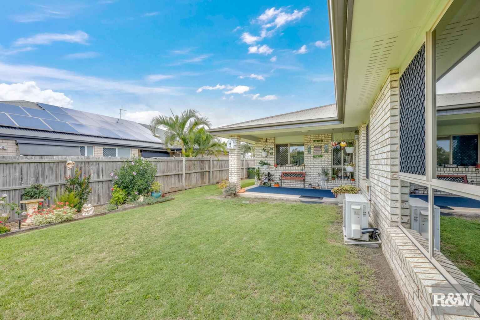 3 McCallum Close Coral Cove