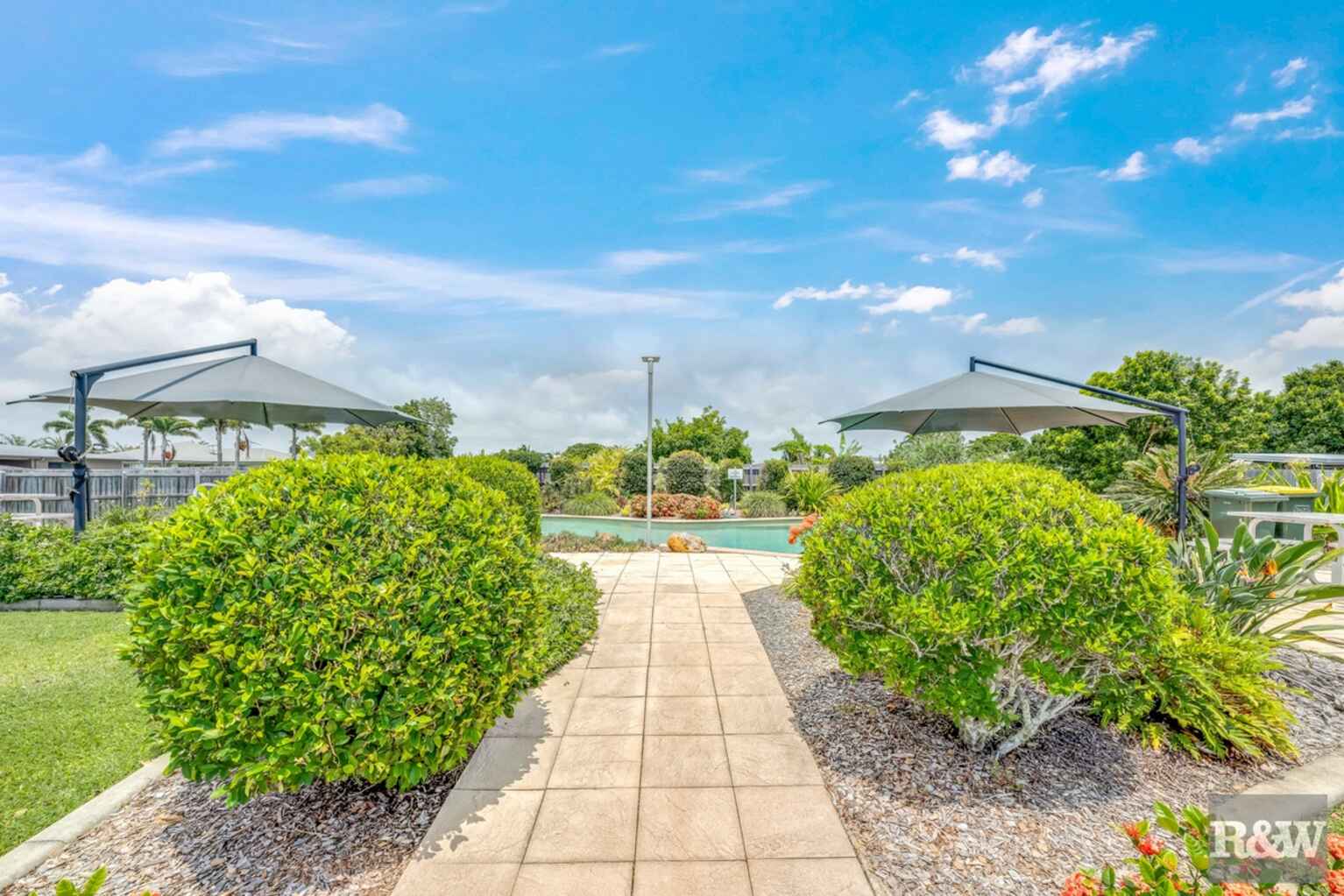 3 McCallum Close Coral Cove