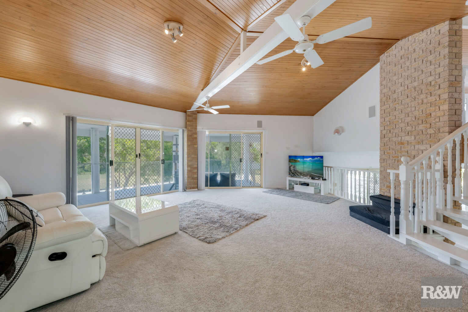 78 Sylvan Drive Moore Park Beach