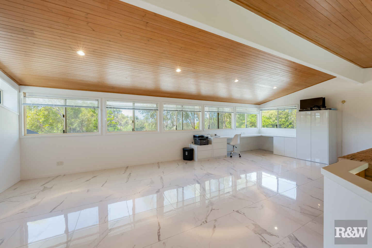 78 Sylvan Drive Moore Park Beach