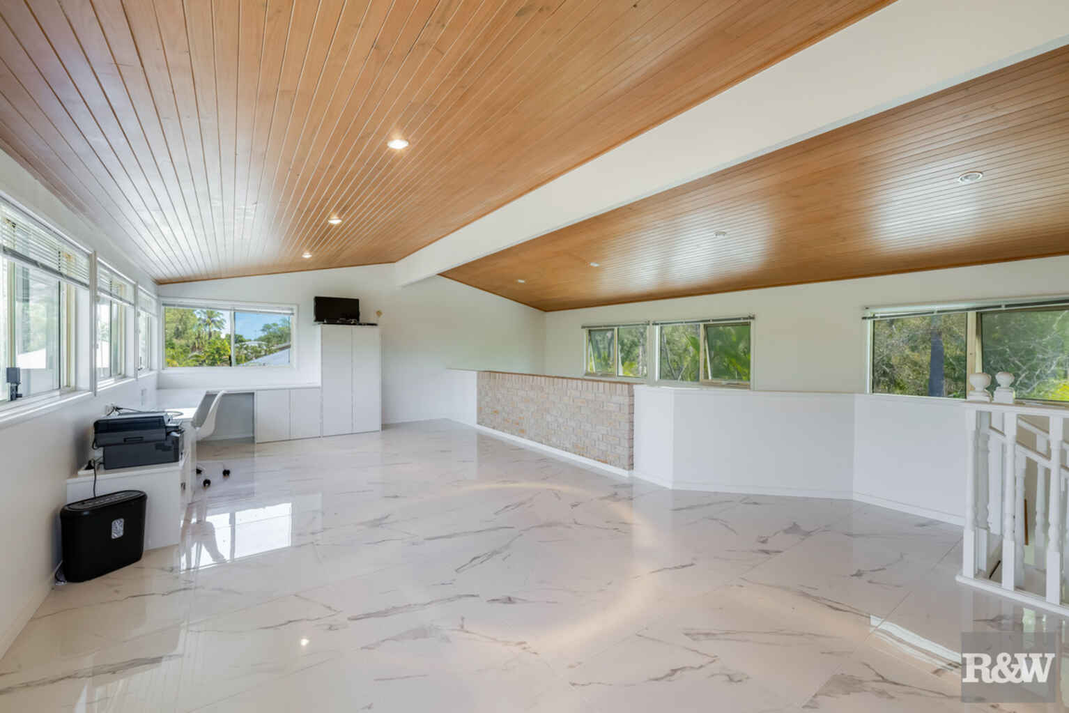 78 Sylvan Drive Moore Park Beach