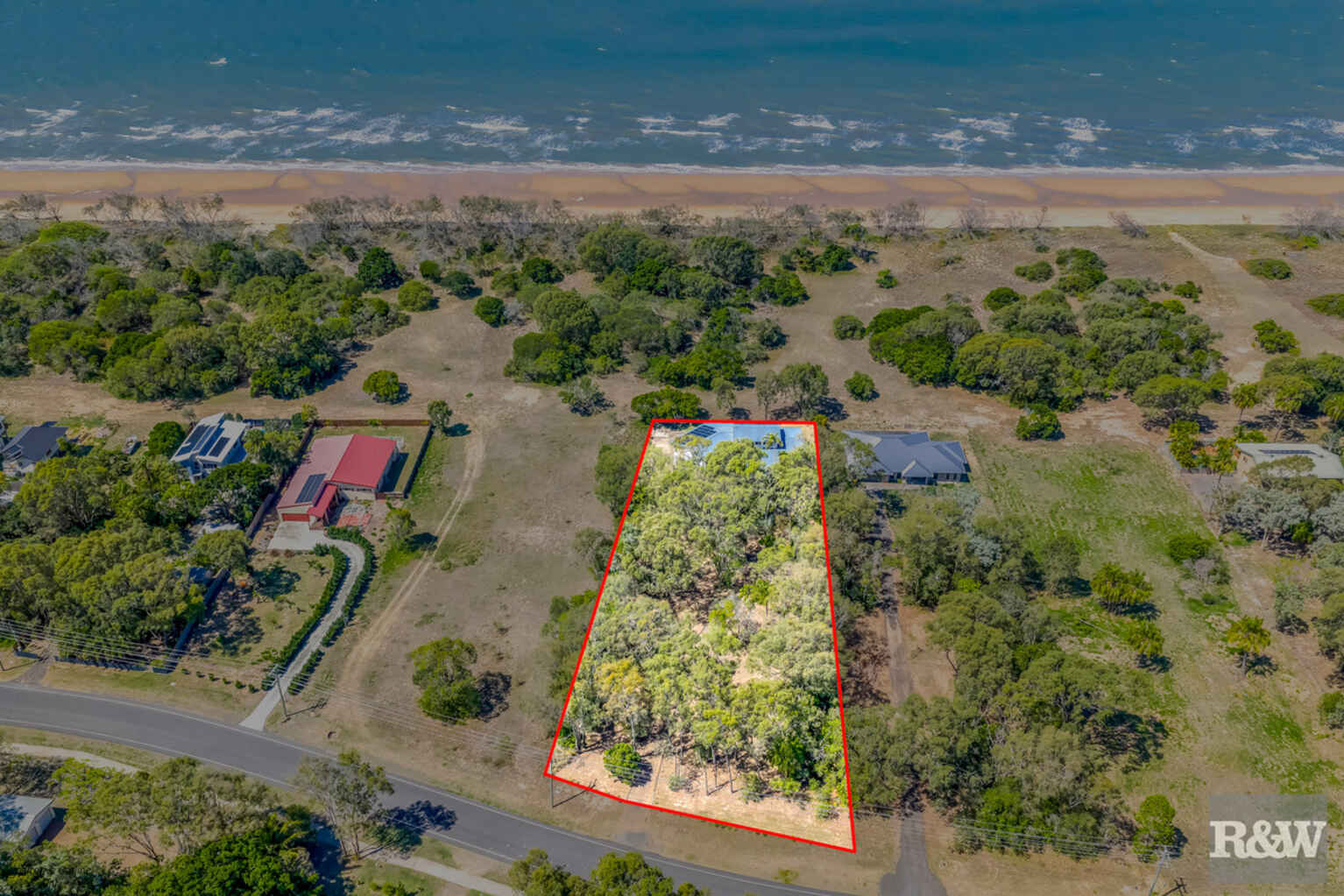 78 Sylvan Drive Moore Park Beach