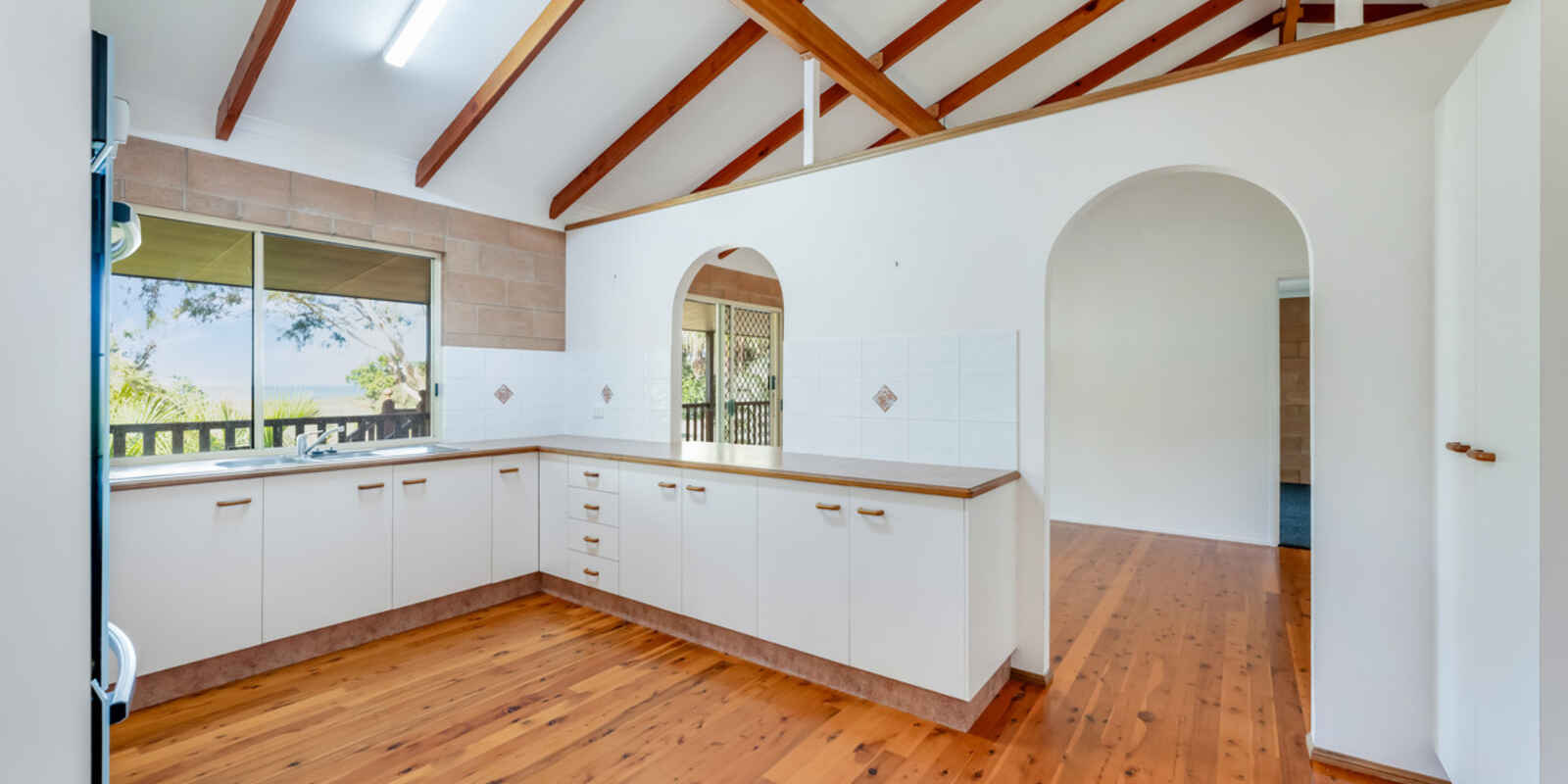 66 Sylvan Drive Moore Park Beach