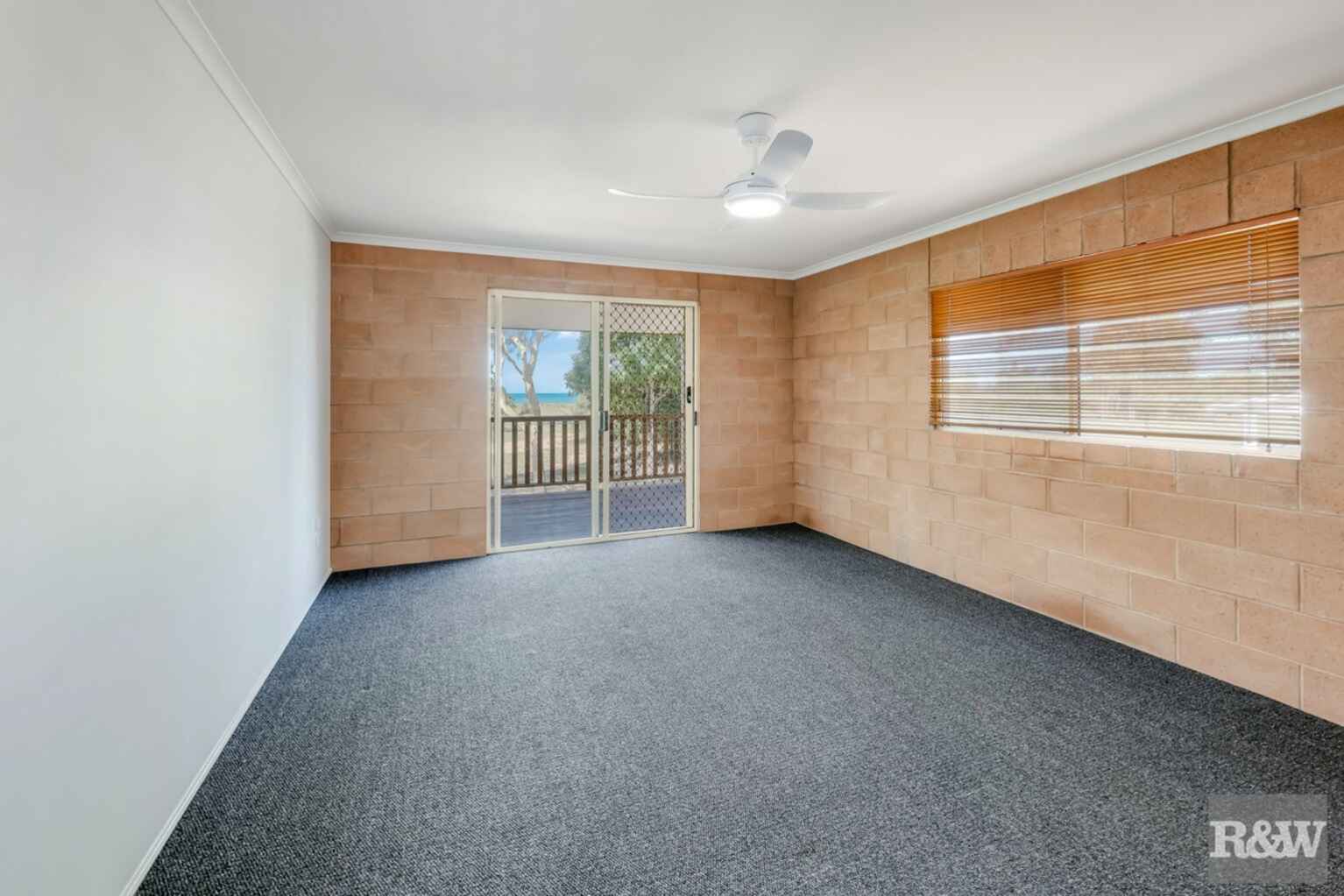 66 Sylvan Drive Moore Park Beach