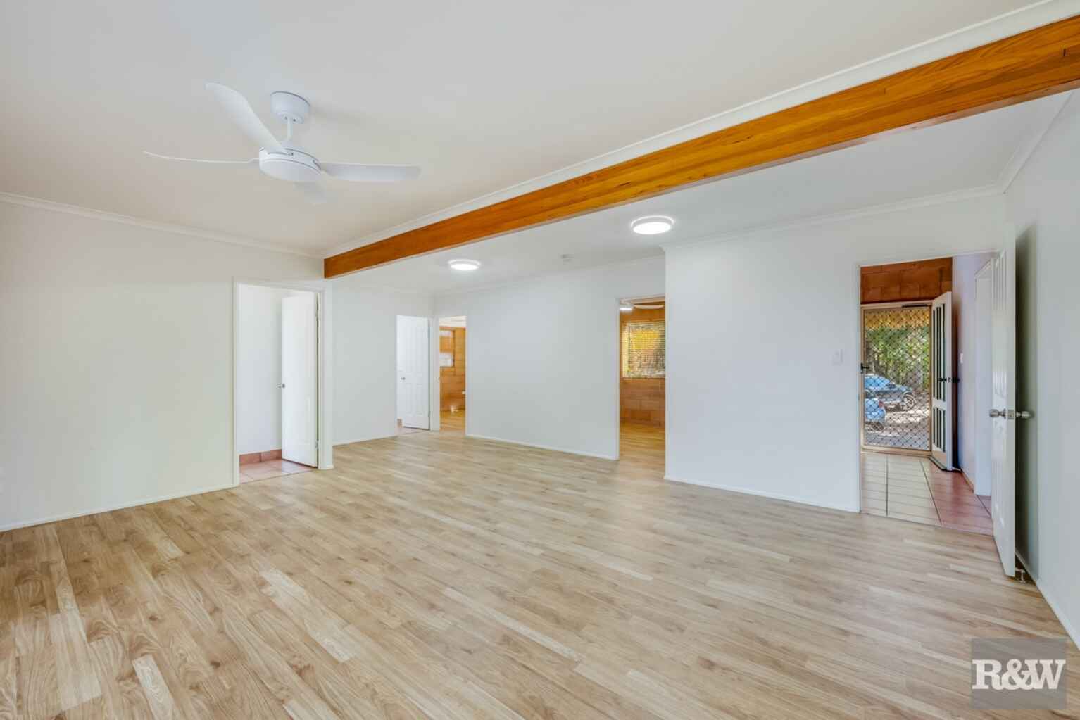 66 Sylvan Drive Moore Park Beach