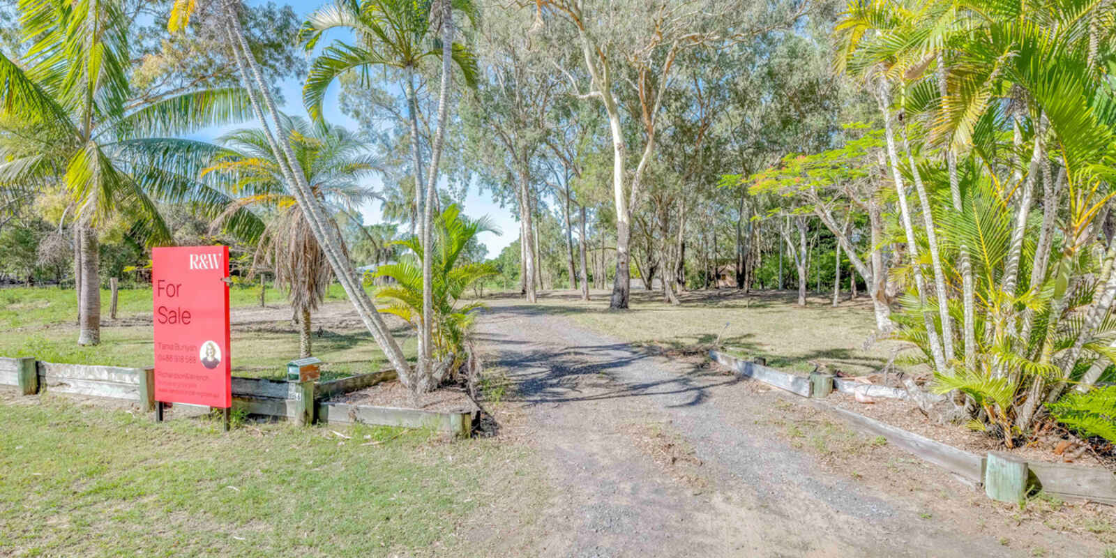 66 Sylvan Drive Moore Park Beach