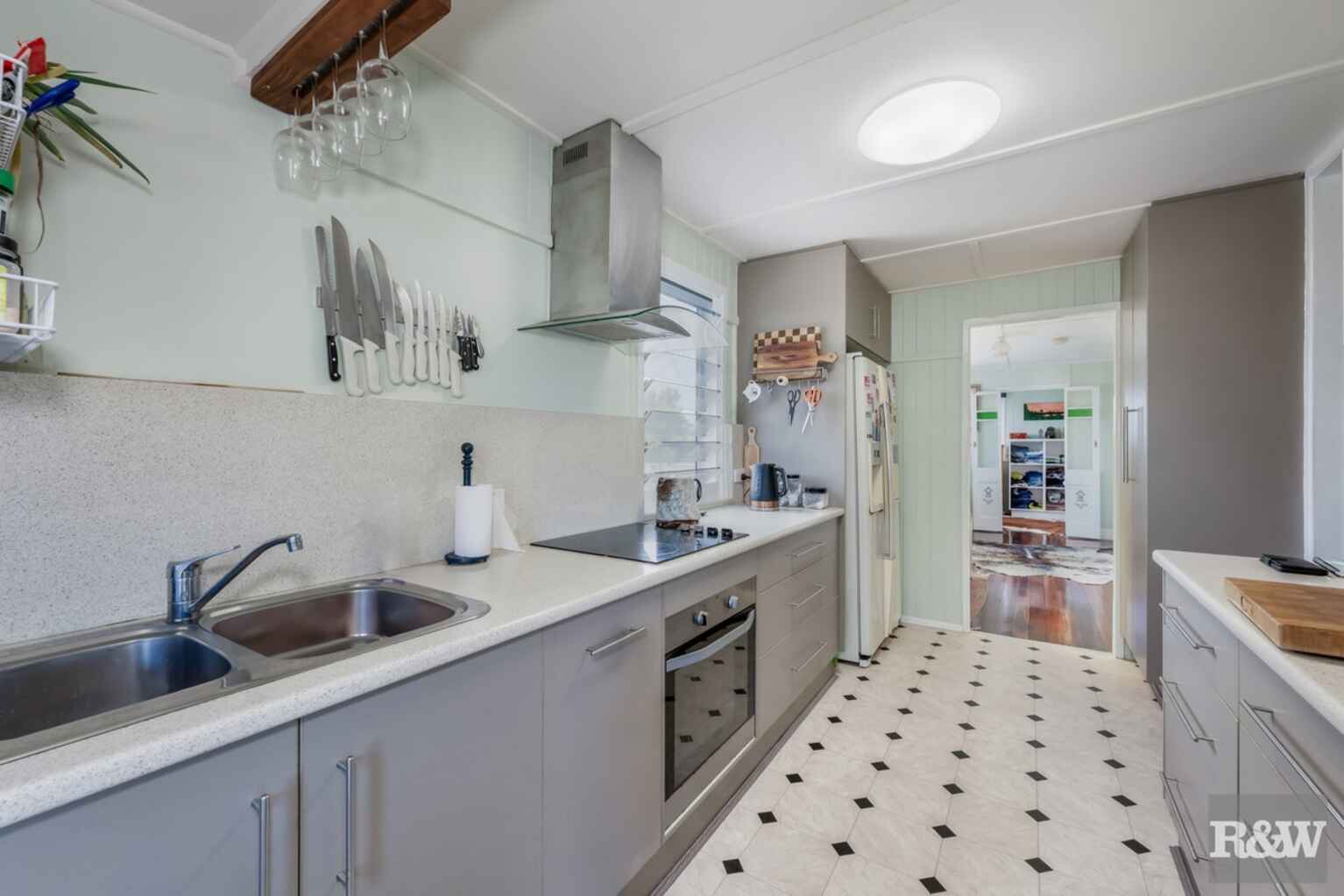 47 Gibsons Road Burnett Heads