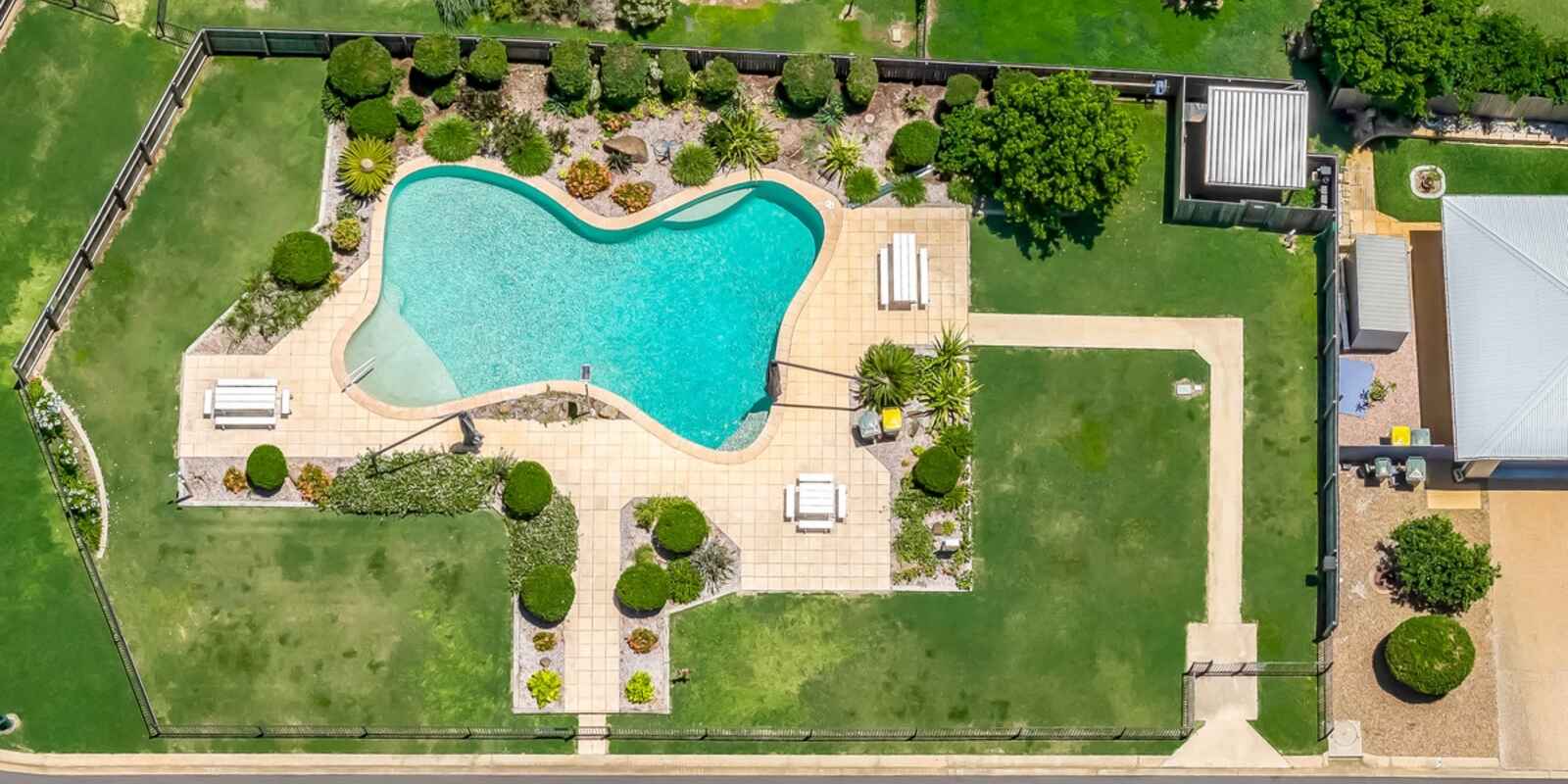 19 McCallum Close Coral Cove