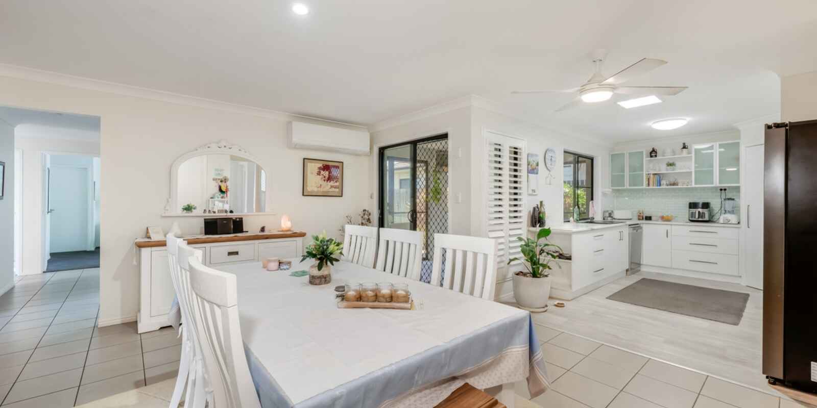 19 McCallum Close Coral Cove