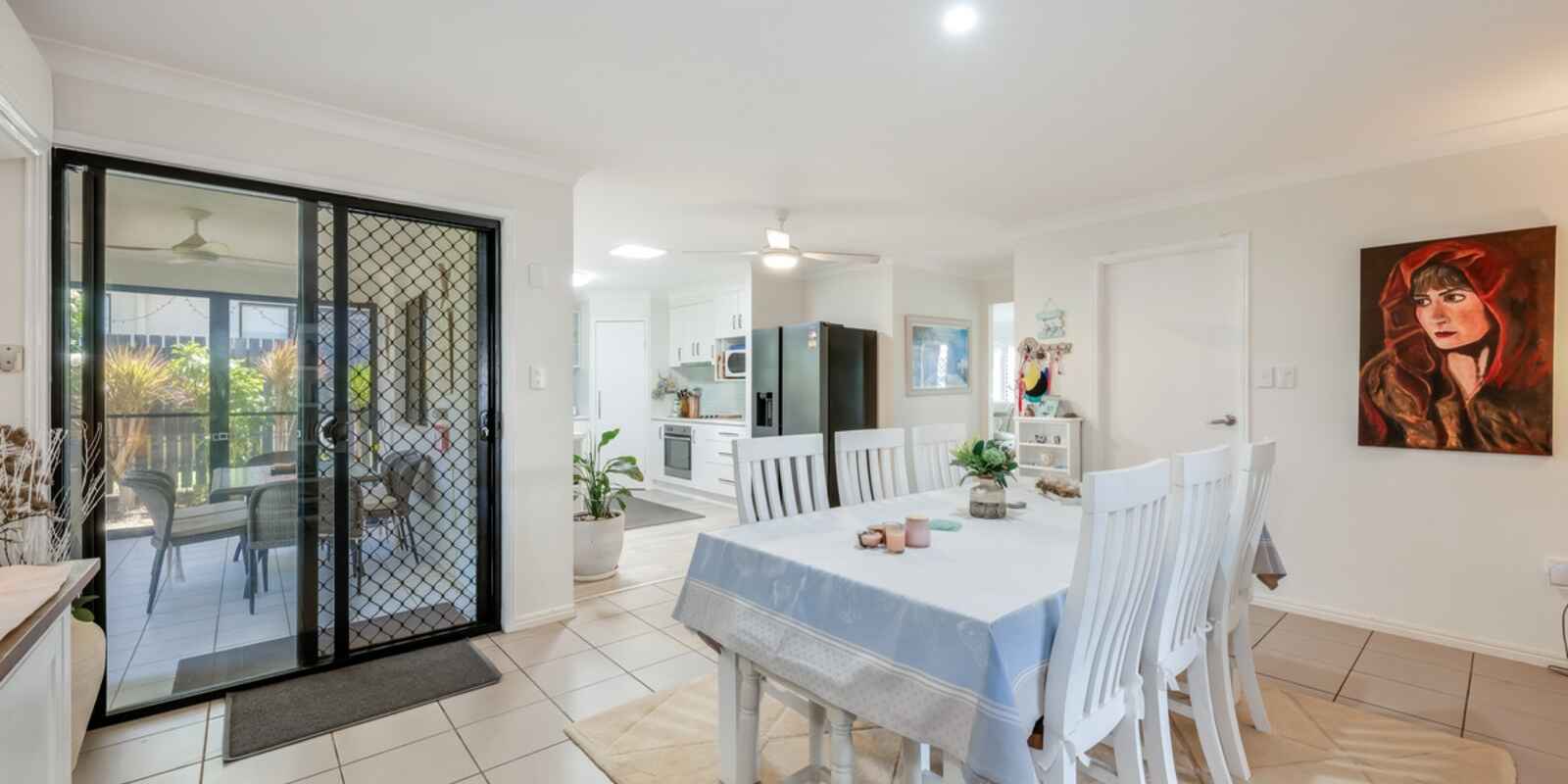 19 McCallum Close Coral Cove