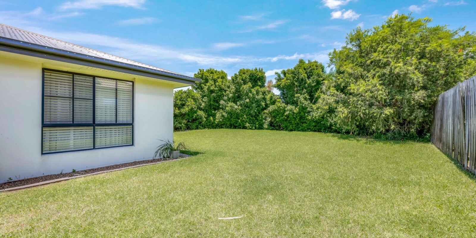 19 McCallum Close Coral Cove