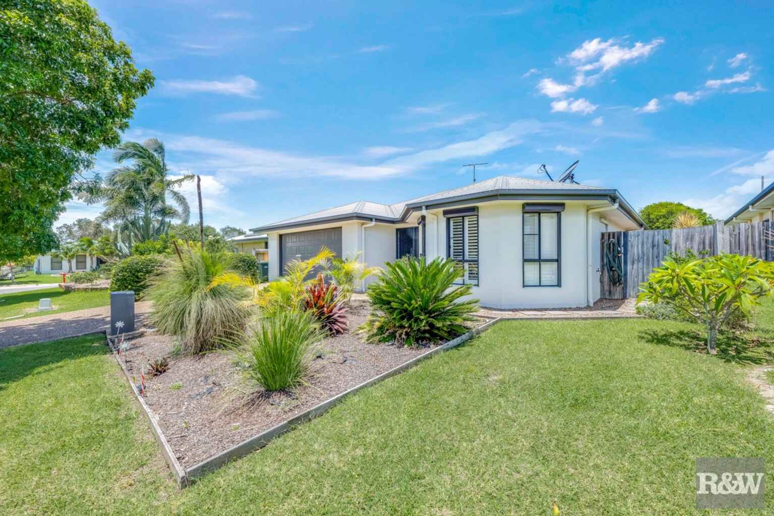 19 McCallum Close Coral Cove