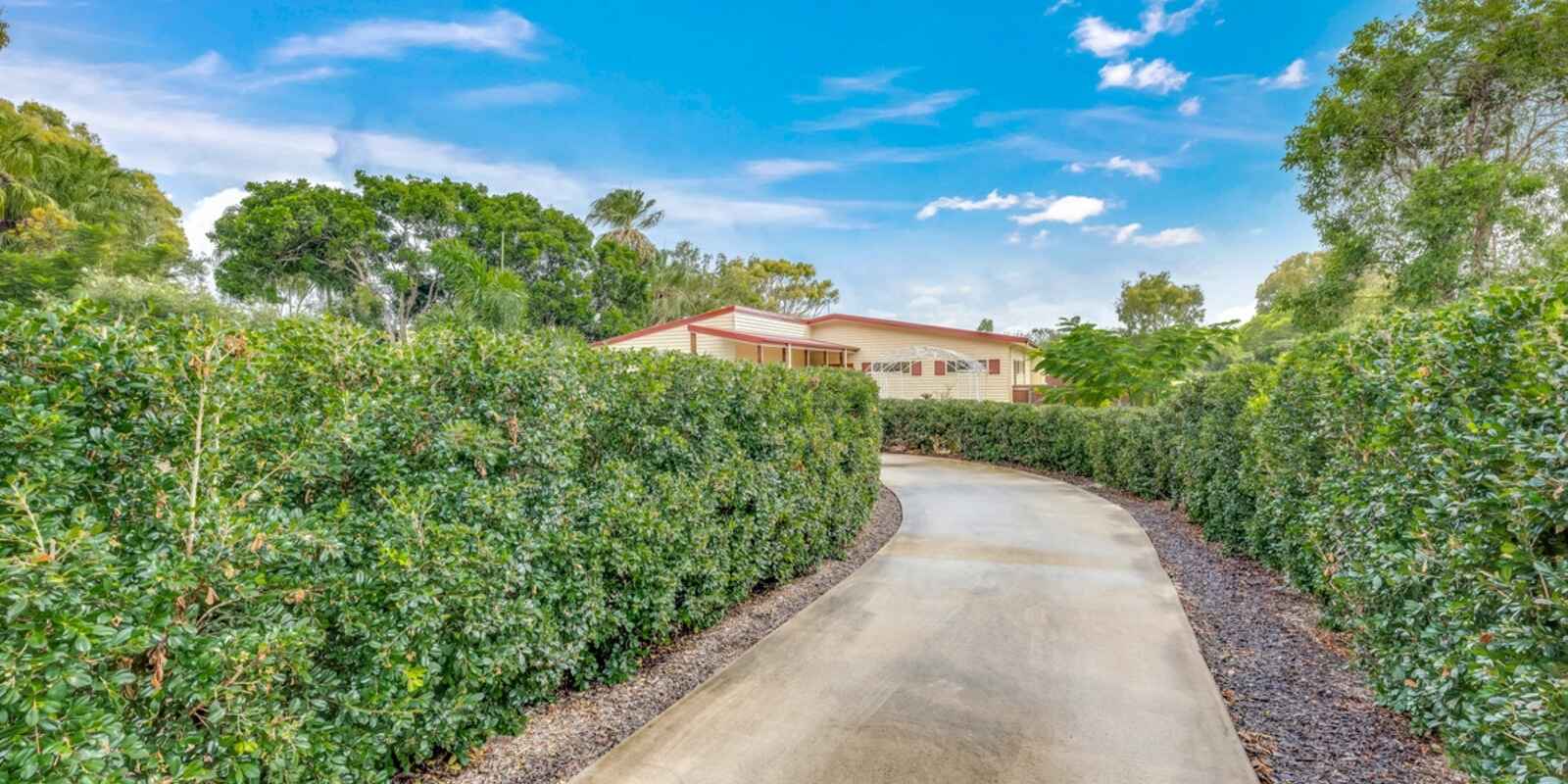 86 Sylvan Drive Moore Park Beach