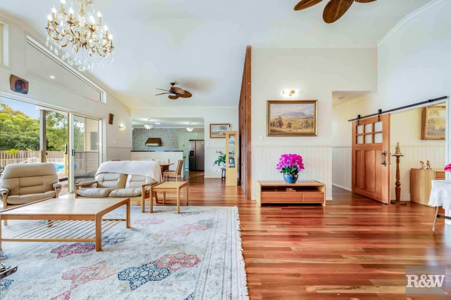 86 Sylvan Drive Moore Park Beach