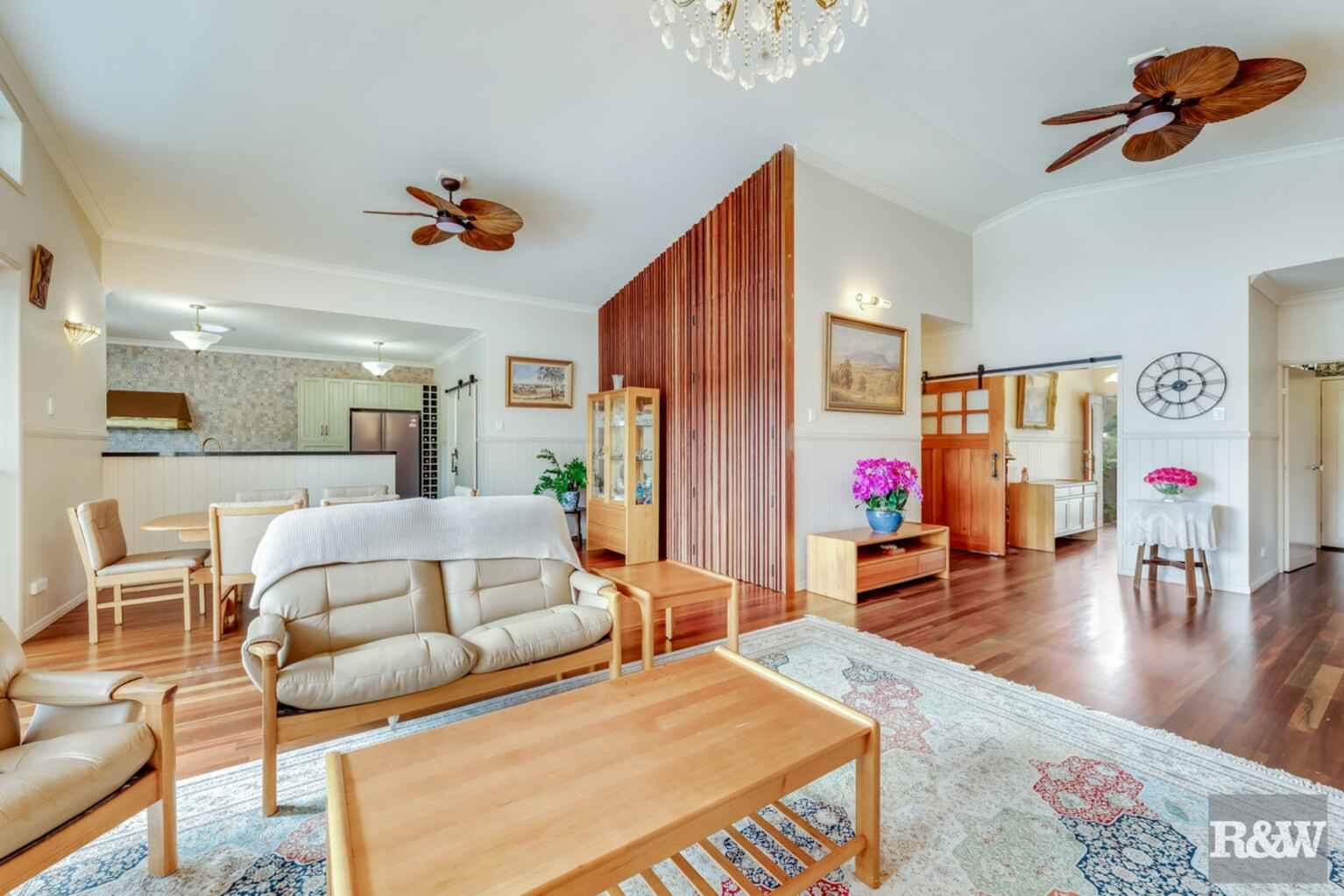 86 Sylvan Drive Moore Park Beach