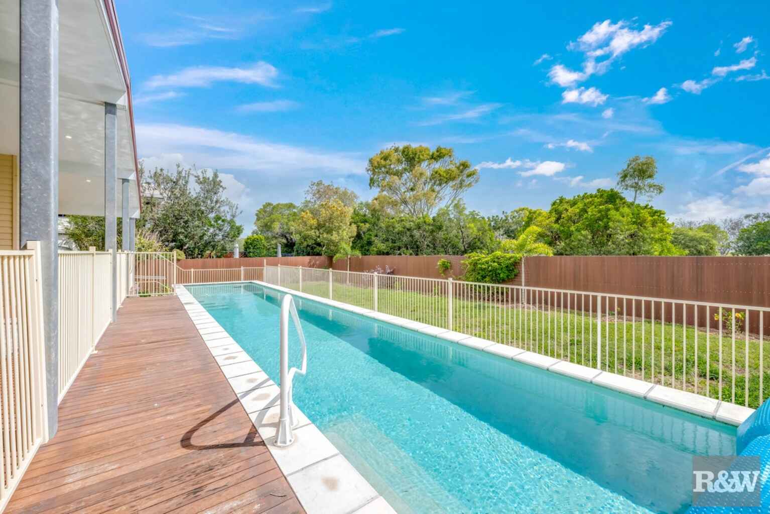 86 Sylvan Drive Moore Park Beach