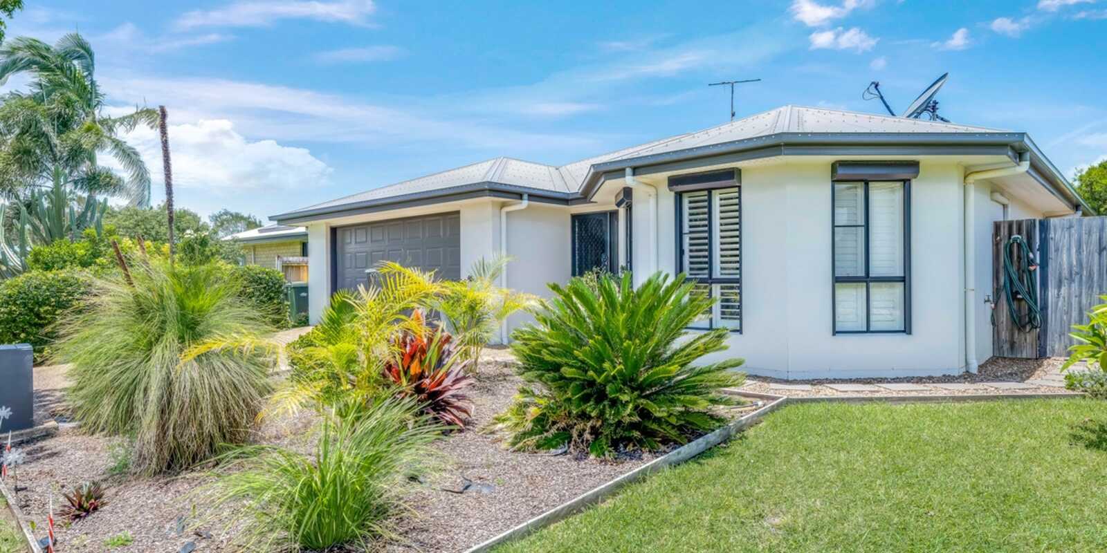 19 McCallum Close Coral Cove 19 McCallum Close Coral Cove