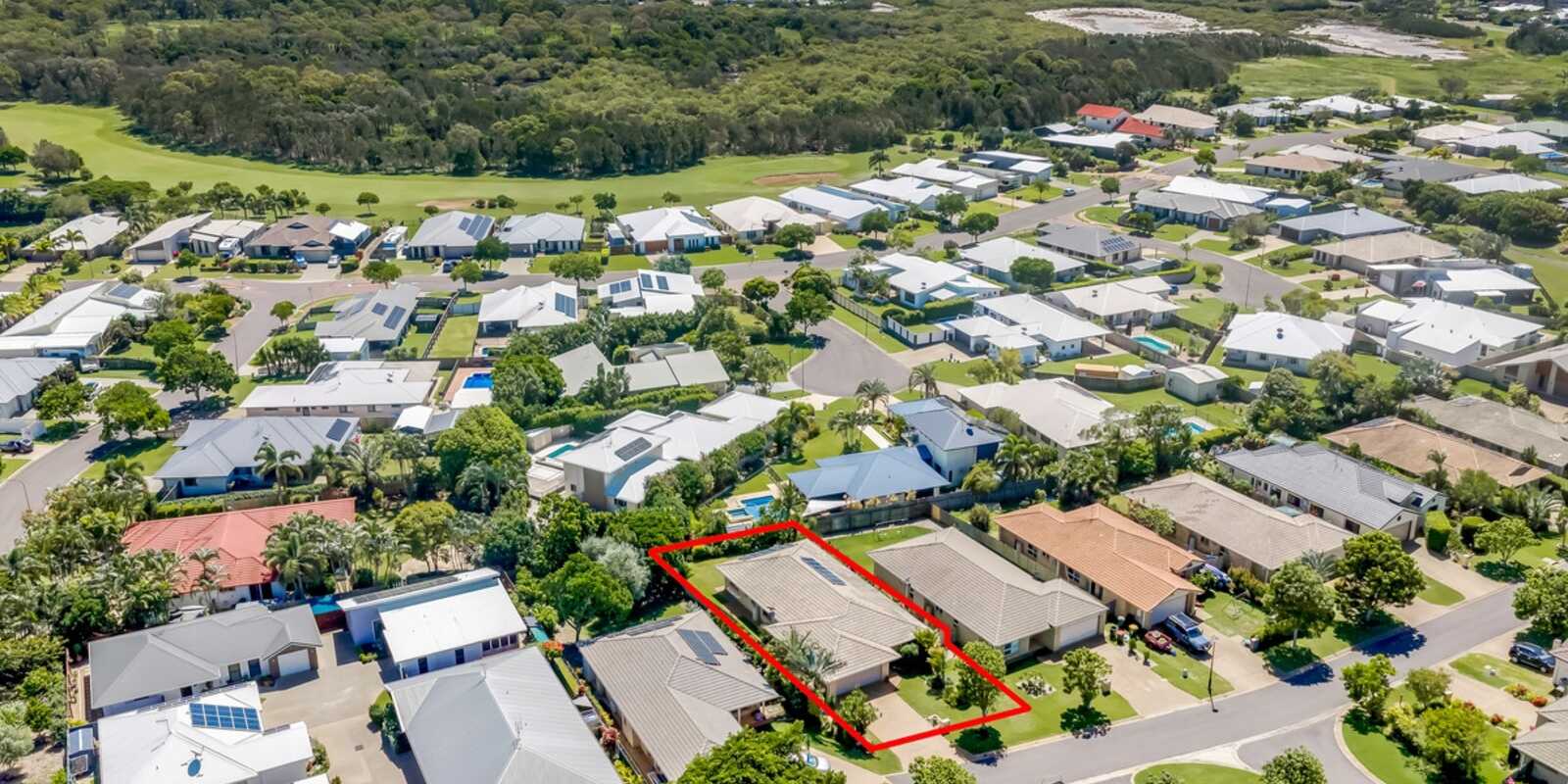 15 McCallum Close Coral Cove