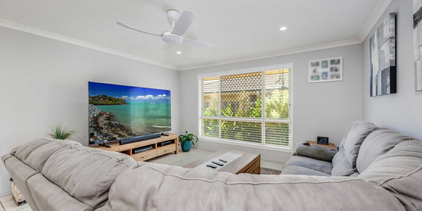 15 McCallum Close Coral Cove
