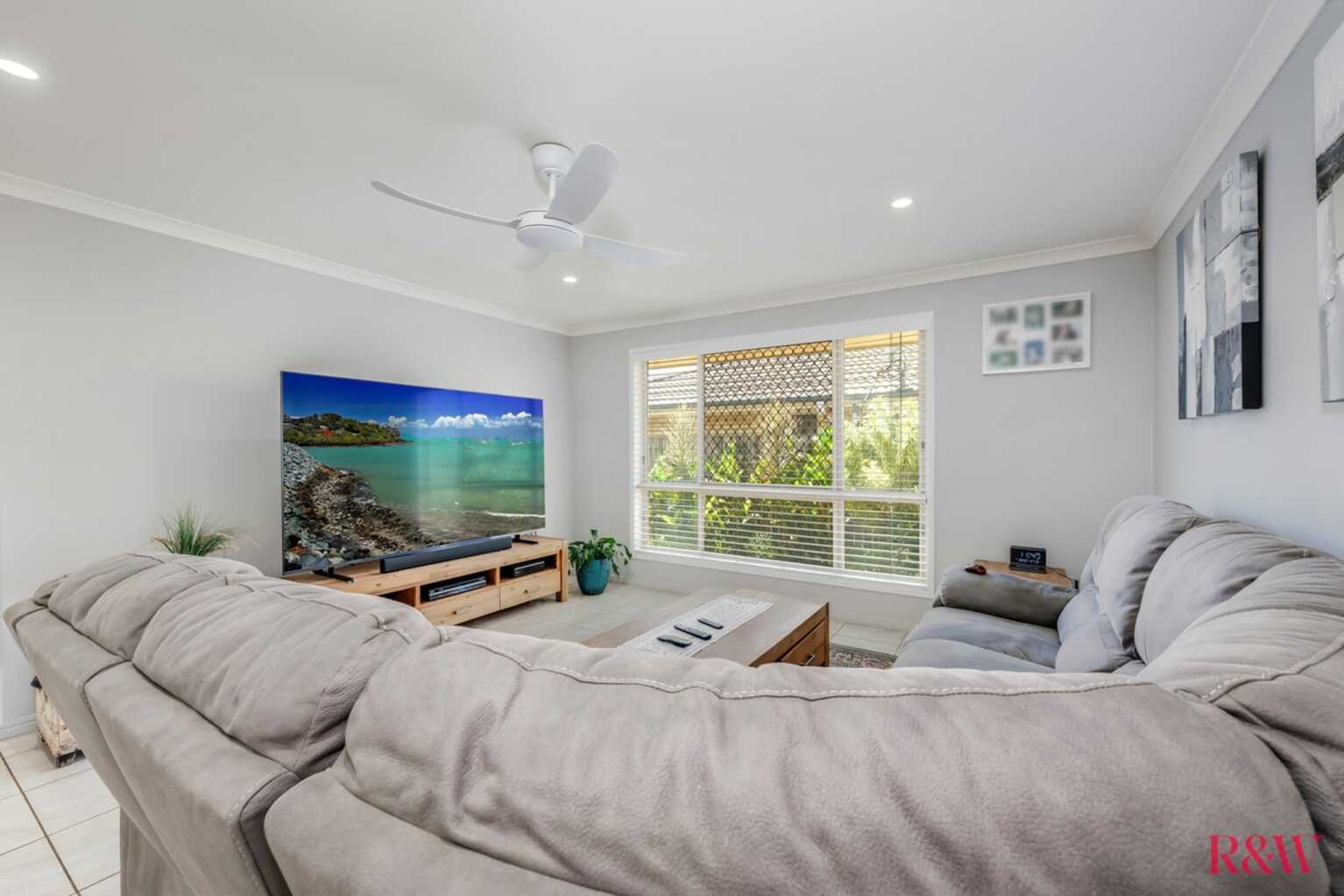 15 McCallum Close Coral Cove