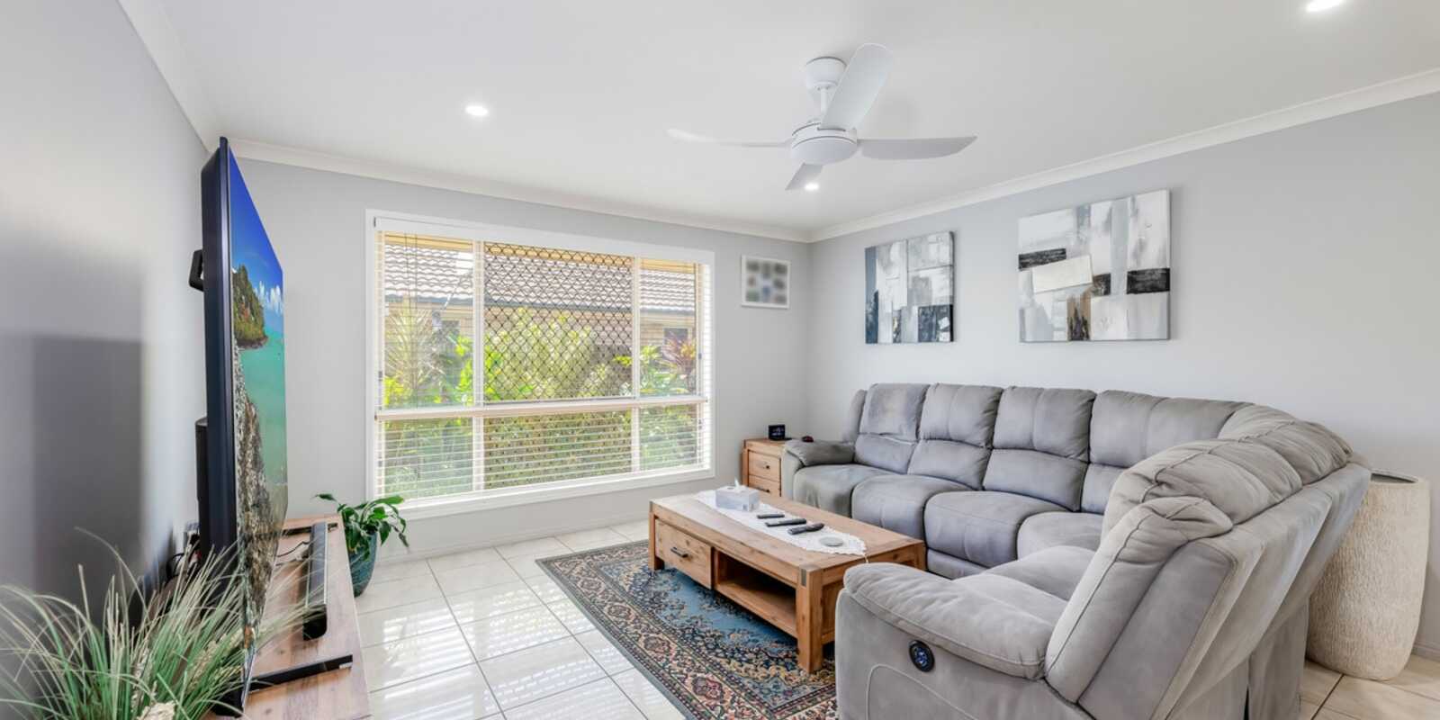 15 McCallum Close Coral Cove