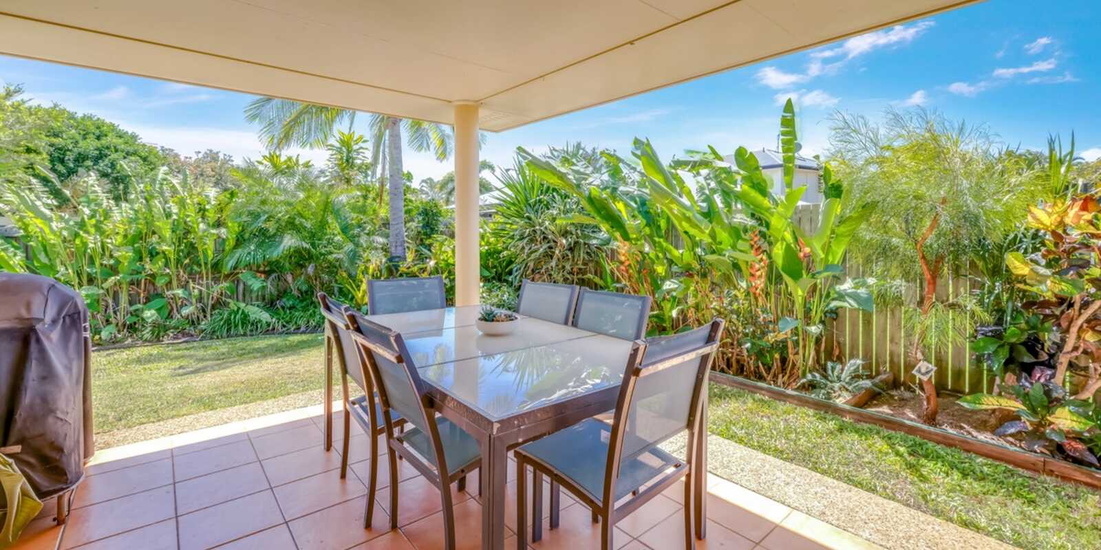 15 McCallum Close Coral Cove