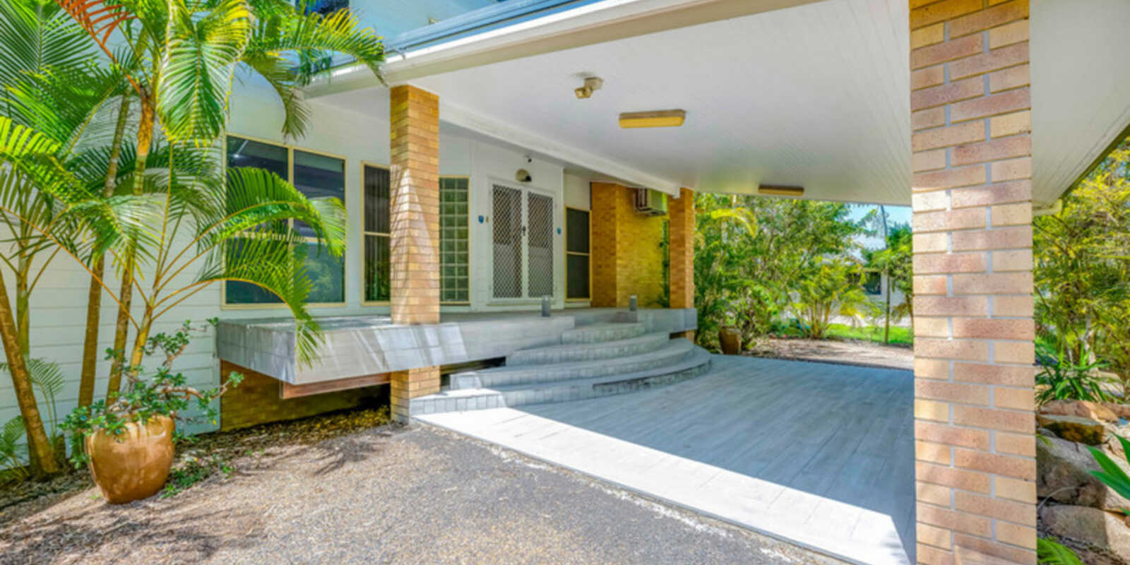 78 Sylvan Drive Moore Park Beach